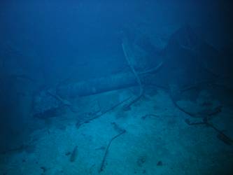 Unidentified wreckage on seabed